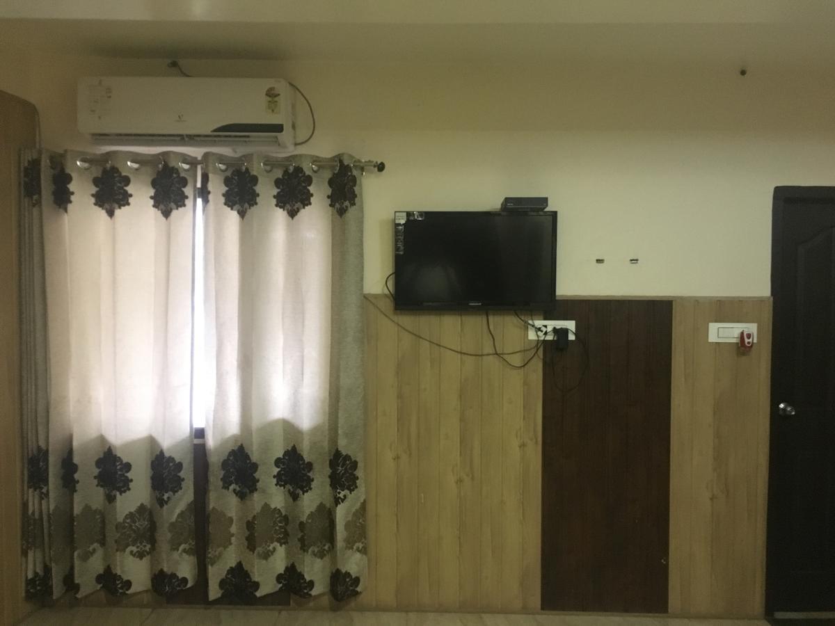Oyo 12976 Hotel New Fiza Jammu Exterior photo