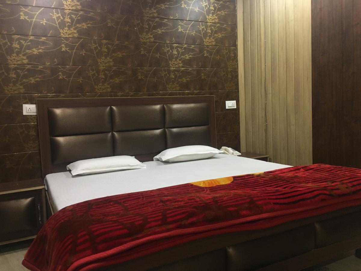 Oyo 12976 Hotel New Fiza Jammu Exterior photo