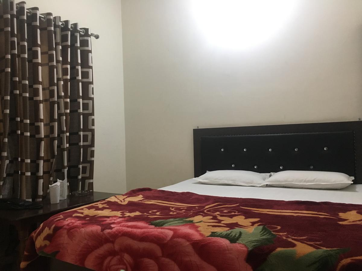 Oyo 12976 Hotel New Fiza Jammu Exterior photo