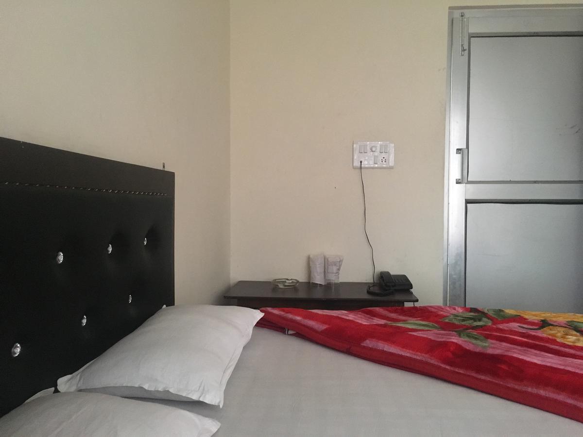 Oyo 12976 Hotel New Fiza Jammu Exterior photo