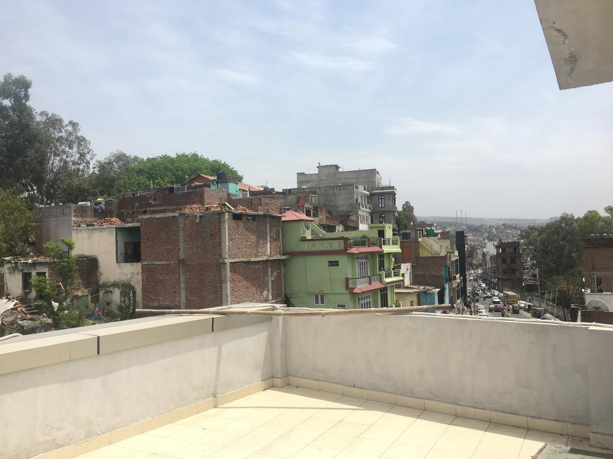 Oyo 12976 Hotel New Fiza Jammu Exterior photo